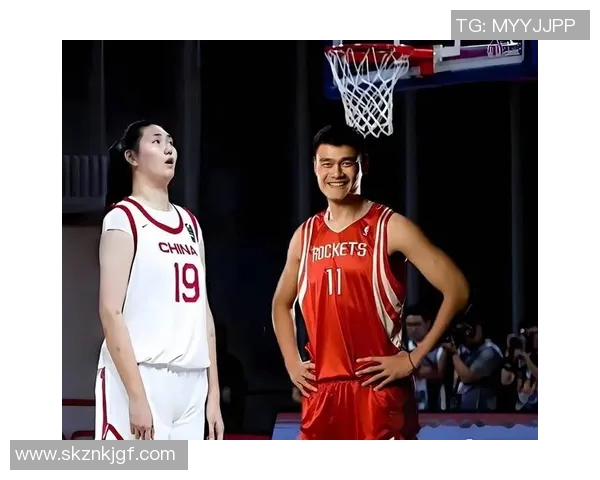 姚明的艺术之路：从篮球巨星到书画大师的精彩人生探索