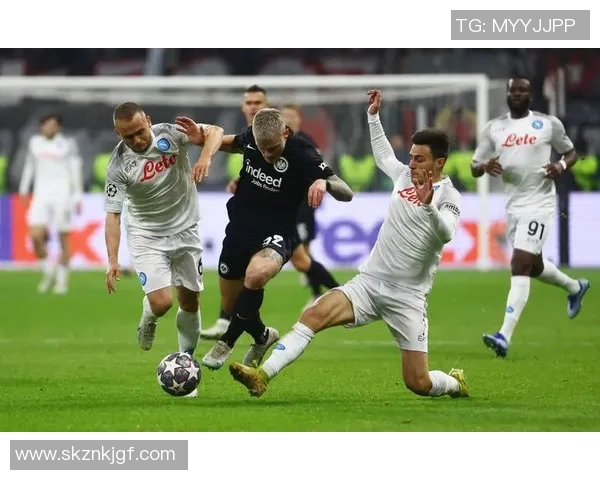 法兰克福争冠路坎坷，欧冠资格或受损